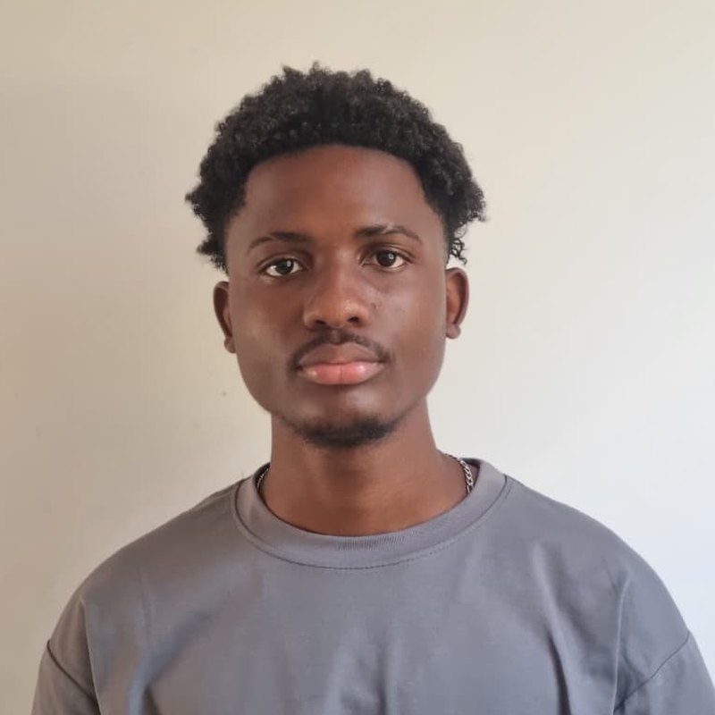 Ezequiel Chissano, cofundador, marketing digital e design da AlienGhost Hub
